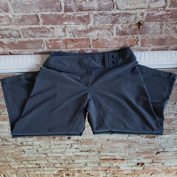 Tab Button Waist Capri Pants - Petite - Picture 3 of 11